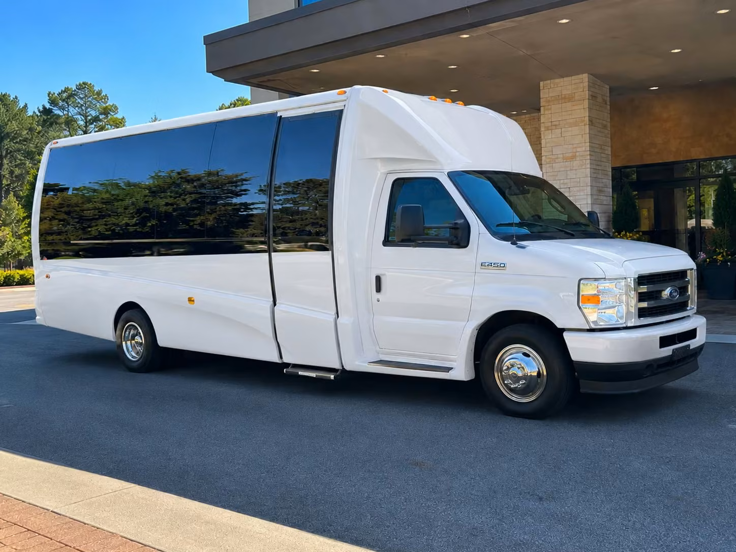 concert bus rentals in lakewood
